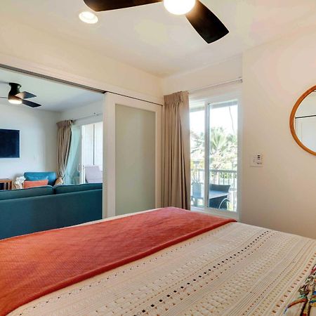Waipouli Beachfront Condo With Balcony And Ocean Views Kapa'a Exteriör bild