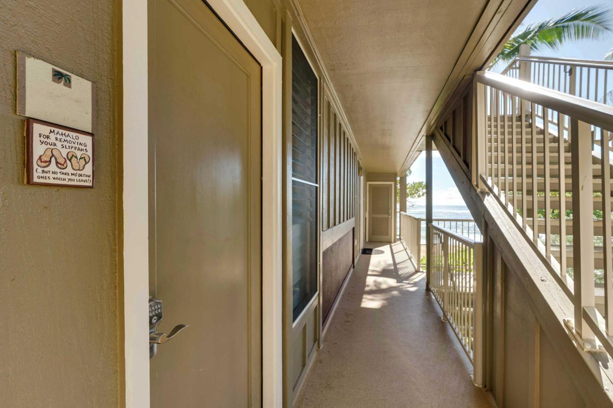 Waipouli Beachfront Condo With Balcony And Ocean Views Kapa'a Exteriör bild