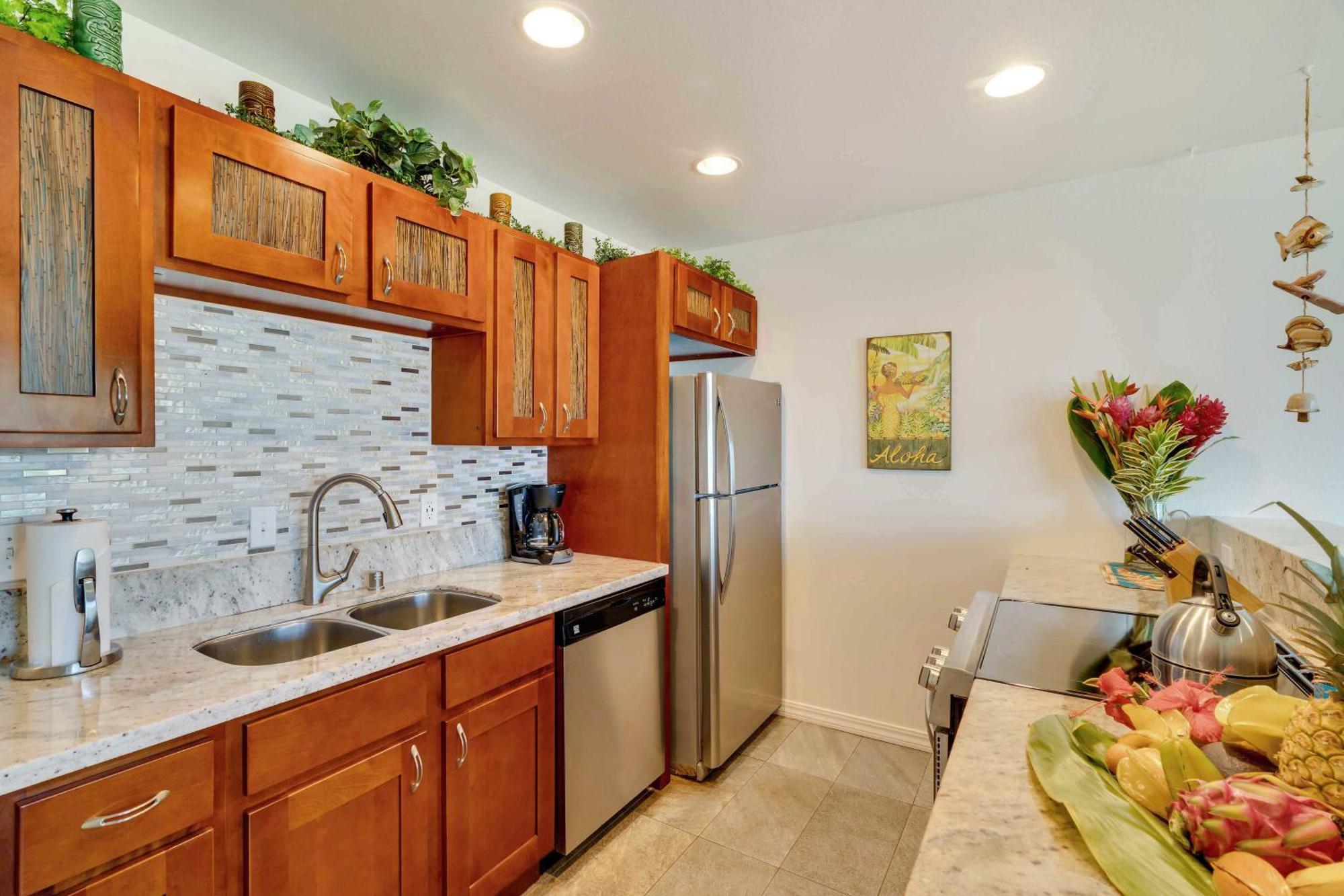 Waipouli Beachfront Condo With Balcony And Ocean Views Kapa'a Exteriör bild