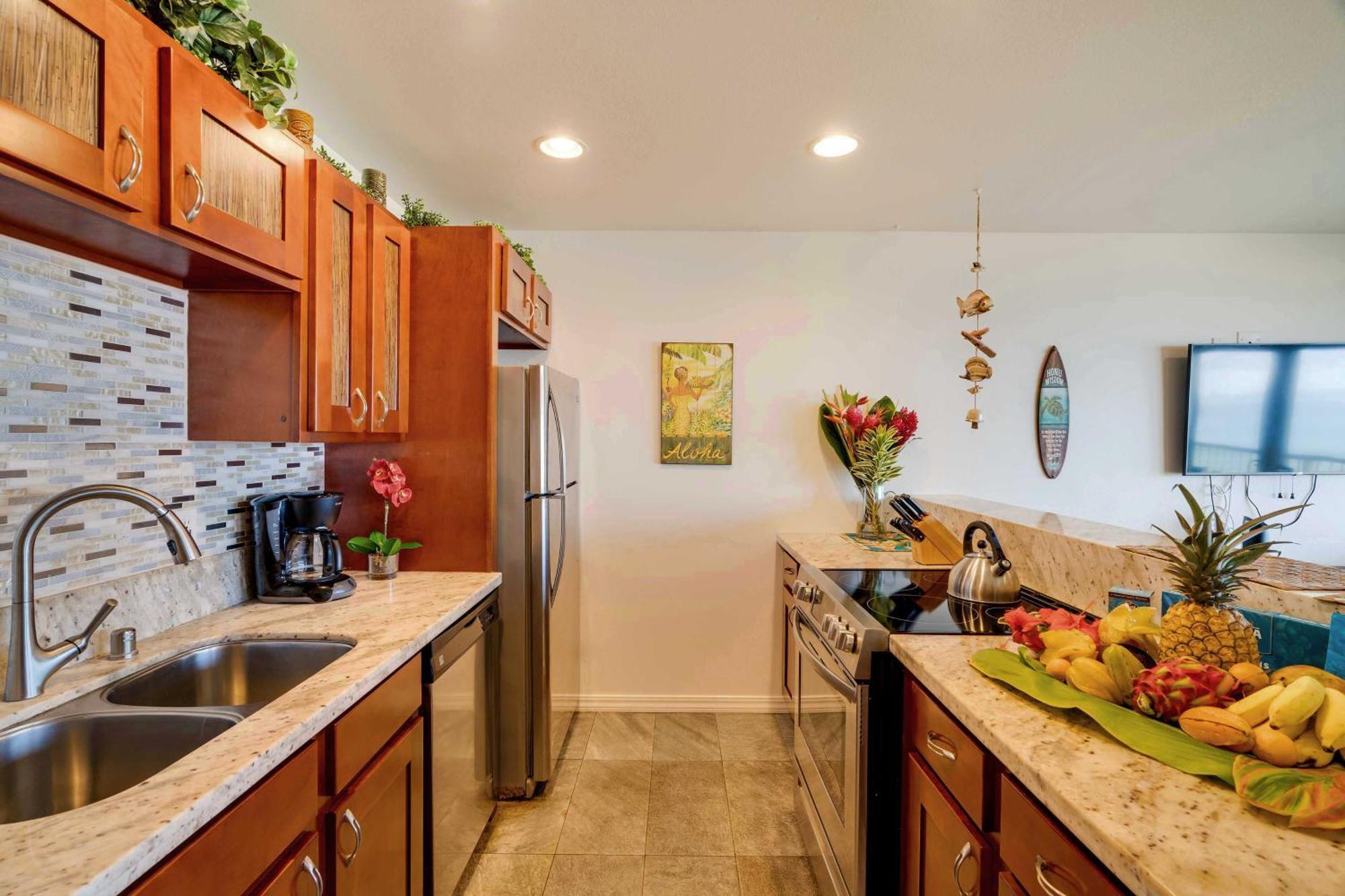 Waipouli Beachfront Condo With Balcony And Ocean Views Kapa'a Exteriör bild